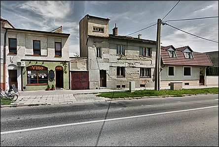 Občas některý dům nenávratně zmizí, jako tento na Brněnské ulici.