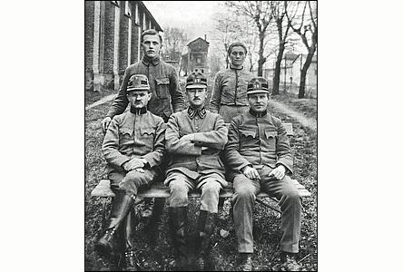 V Hodonínské vojenské nemocnici v době I. světové války (1914-1918).