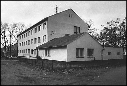 Bývalý internát n.p. Tatra se časem moc nezměnil.