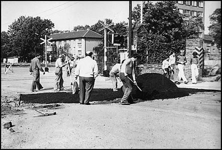Opravy na ulici Cihlářská v sedmdesátých létech.