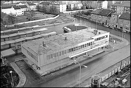 Autobusové nádr. v r.1974, ulice Dvoákova v pozadí ješt není prodlouena.