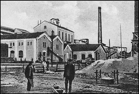 Cukrovar asi 1930, dnes u nikoho nenapadne, e zde byla taková továrna.