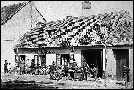 elezstv na ulici Doln Valy okolo roku 1900
