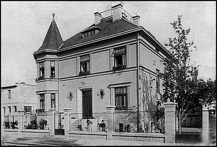 Vila obchodníka Buchra na ulici Dvoákov v roce 1930.