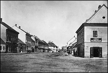 Zaústní Nár. tídy do Námstí, okolo roku 1880.