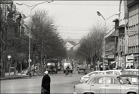 Pohled od Masarykova námstí ke kiovatce asi v roce 1970.
