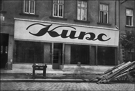 Národní tída, snímek z doby výstavby obchodu pana Kunce.