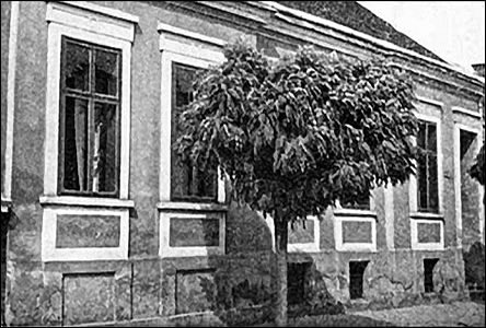 V letech 1907-1909 se uilo i v dom p. Machové na ul. Legioná.