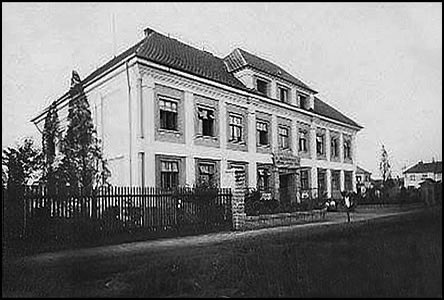 Masarykova kolonie sociál. pée byla slavnostn otevena dne 7. bezna 1926.