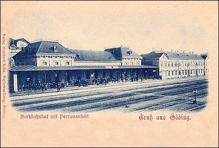 Pohlednice zobrazující hodonínské nádraží byla datovaná rokem 1899.