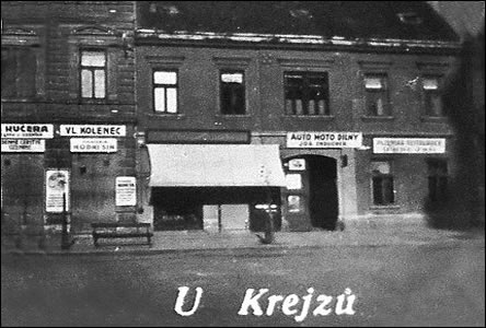 Na staré pohlednici je uveden i název restaurace - U Krejz.
