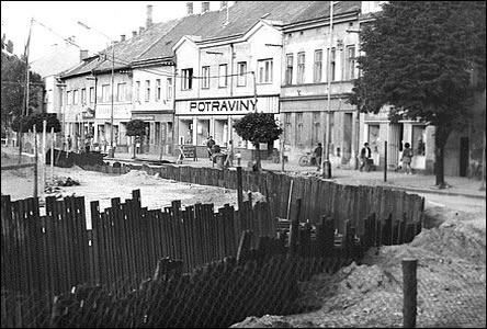 Po r. 1970 bylo Masarykovo námstí rozkopané pi rekonstrukci kanalizace.