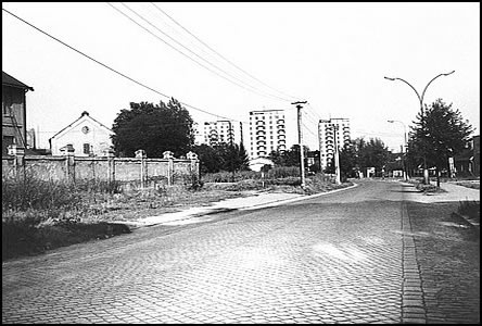 Vídeská i Velkomoravská ulice u cukrovaru okolo roku 1974.