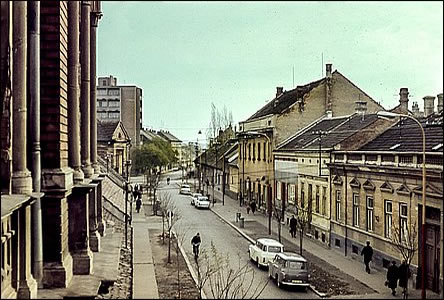 Ulice Dolní Valy ve své pvodní zástavb asi v roce 1970.