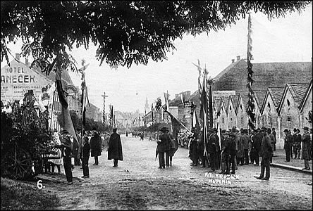 Přivítání T.G.M. v Hodoníně v r.1924, v místech vpravo teď stojí pomník T.G.M.
