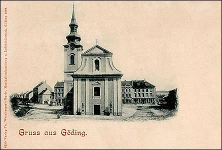Celkový pohled na kostel a námstí v roce 1900.