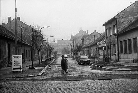 Ulice Dolní Valy pohledem od ulice Mšanské asi v dob okolo roku 1975.