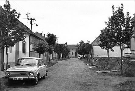 Ulice Šafaíkova mezi ulicemi Dolní Plesová a Kollárova.