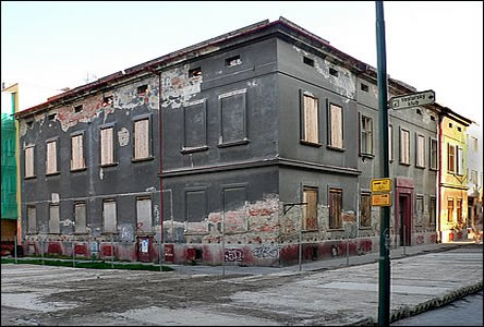 Budova hudební školy ped demolicí, foceno 27. dubna 2008.