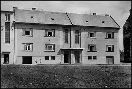 Domy pán Andrýse a Dr.Havelky na ul. Sv.echa, postavené asi v roce 1938.