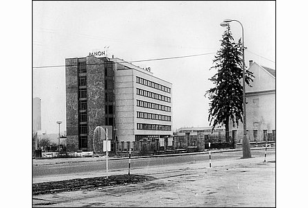 Hotel Panon v dob dokonení stavby koncem sedmdesátých let.