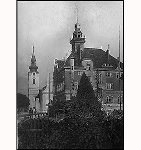 Pohled z kostela na Židovské městečko a ulici Bratislavskou v roce 1940.