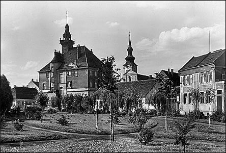 Park na zavezené Jalové strouze u ulice Jánošíkovy v roce 1944.