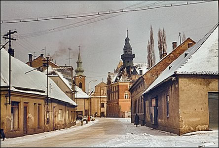 Zámecká ulice s původní zástavbou Židovského městečka.
