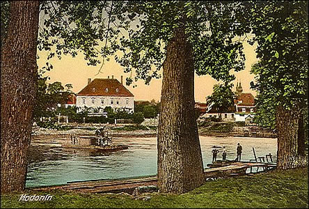 Tento snímek Mlýnského ramena a zámeku byl poízen v roce 1924.